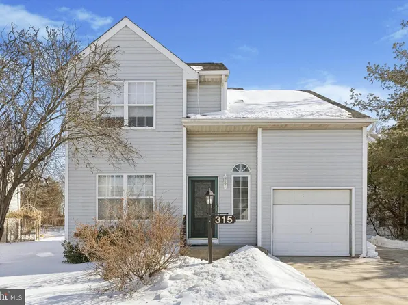 315 Bradford Ln, Lansdale, PA 19446