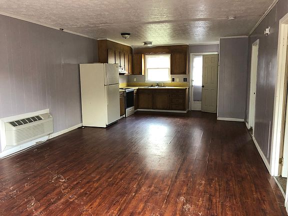 2nd image of 3008 Drake Cir #B