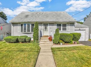 4-05 28th St, Fair Lawn, NJ 07410