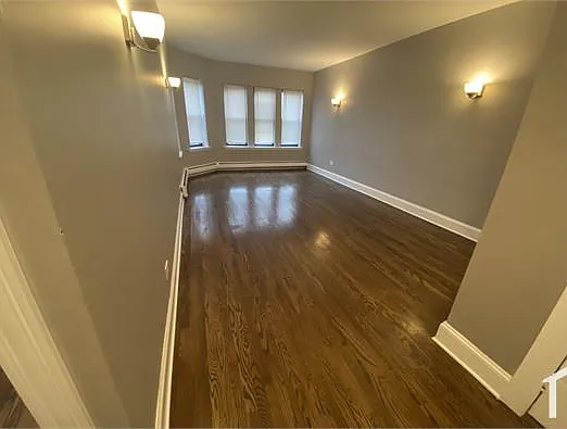 7502 S Eggleston Ave — Photo 1