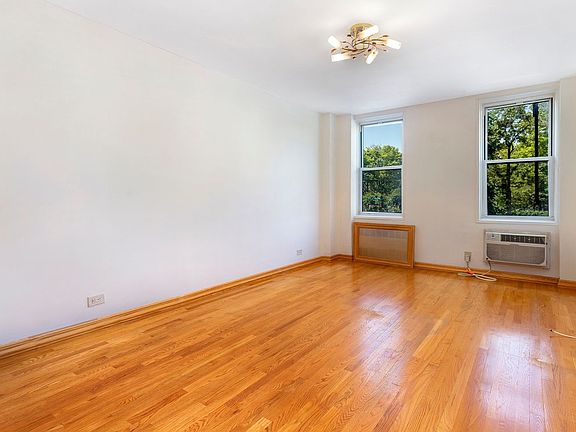 5th image of 3901 Nostrand Ave APT 1M