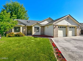 7503 Olmstead Ct, Yakima, WA 98908