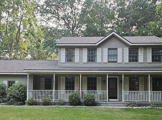 4534 Glen Hollow Dr, Hudsonville, MI 49426