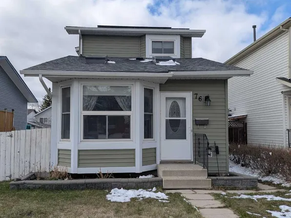 76 E Martindale Close NE, Calgary, AB T3J 2T9