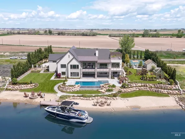 Lake Ave, Caldwell, ID 83607