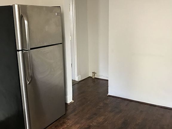 4th image of 3056 O Bryon St