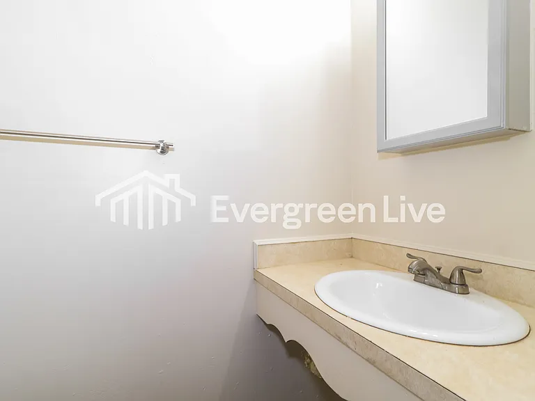 4053 Chippewa Rd — Photo 13