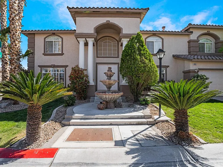 8901 Goldstone Ave — Photo 2