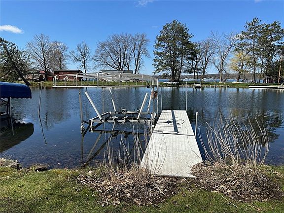 1663 B US HWY 8, Saint Croix Falls, WI 54024 | MLS #1581395 | Zillow