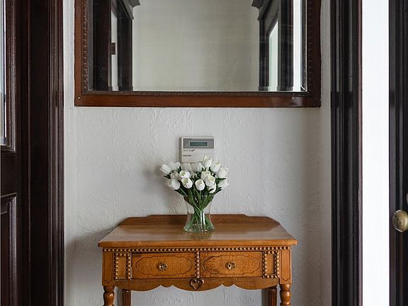 5th image of 269 Dartmouth St