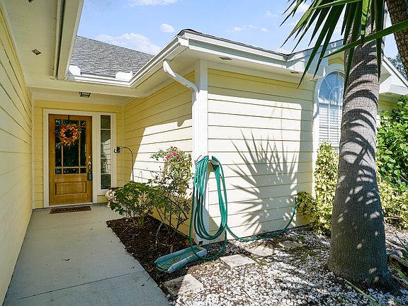 5th image of 13519 Valbuena Ct