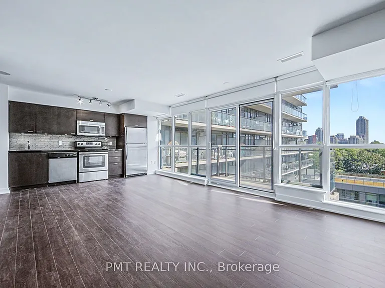 775 King St W #514 — Photo 6