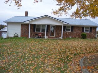 525 Ridge Rd, Belvidere, TN 37306