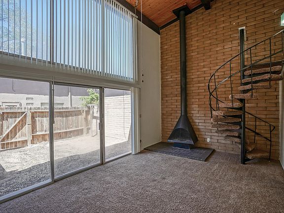 2nd image of 517 Madeira Dr SE APT C