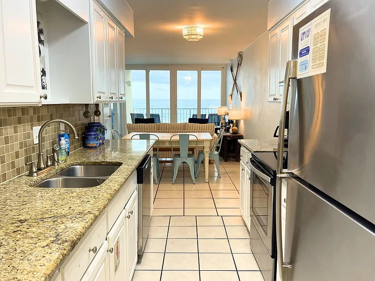 421 E Beach Blvd #450 — Photo 11