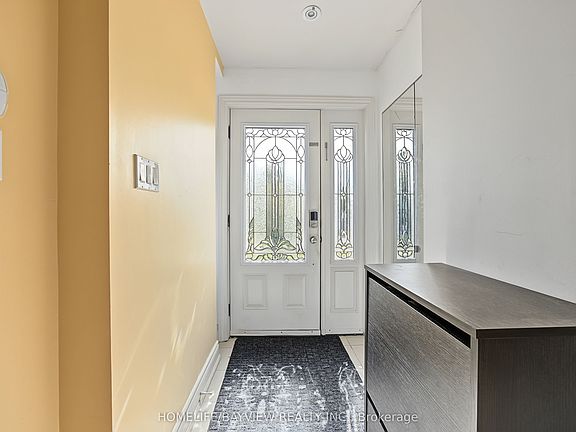 5th image of 46 Acton Ave
