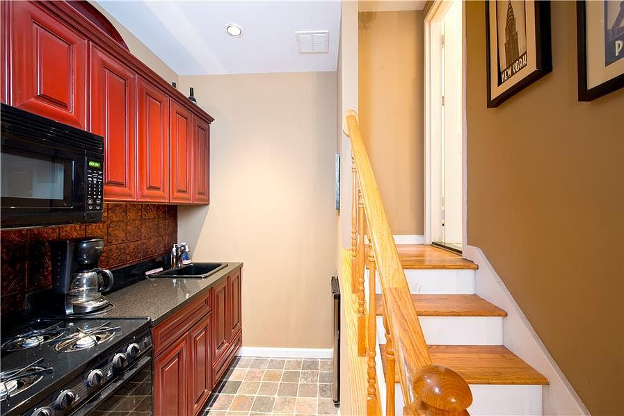 2nd image of 136 W 70th St APT 1