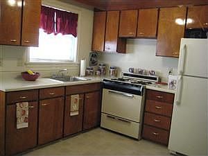 4th image of 2210 Chalfont Dr APT 14