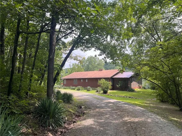 9929 SE State Route A, Saint Joseph, MO 64507