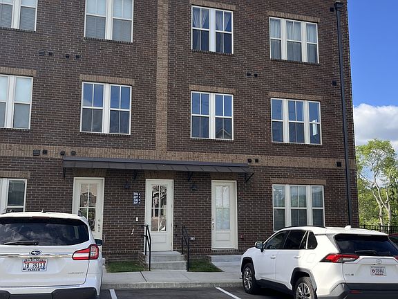 4th image of 1011 Vida Way APT 207