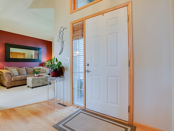 2nd image of 10036 Honeysuckle Ave N