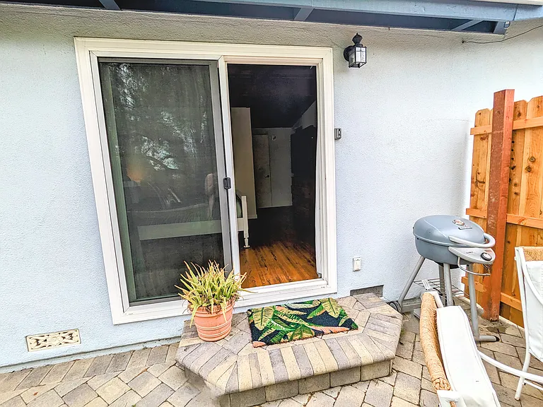 307 Holly St #2 — Photo 10