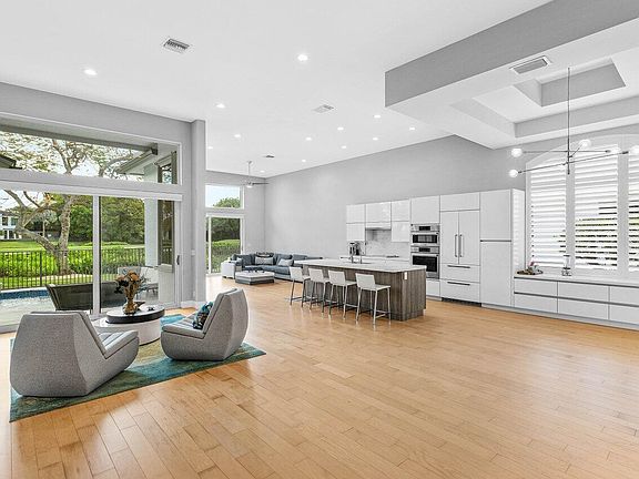 4th image of 5440 NW 41st Terrace