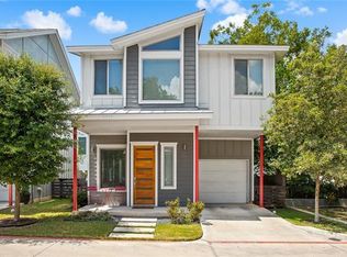 900 Banister Ln APT B, Austin, TX 78704
