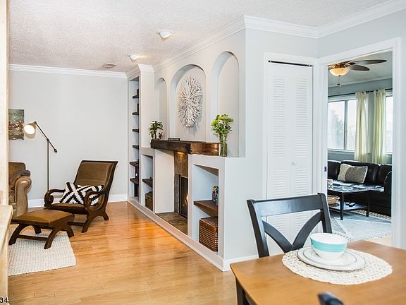 4th image of 68 Hart Dr #68