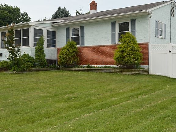 2nd image of 327 Tamara Cir