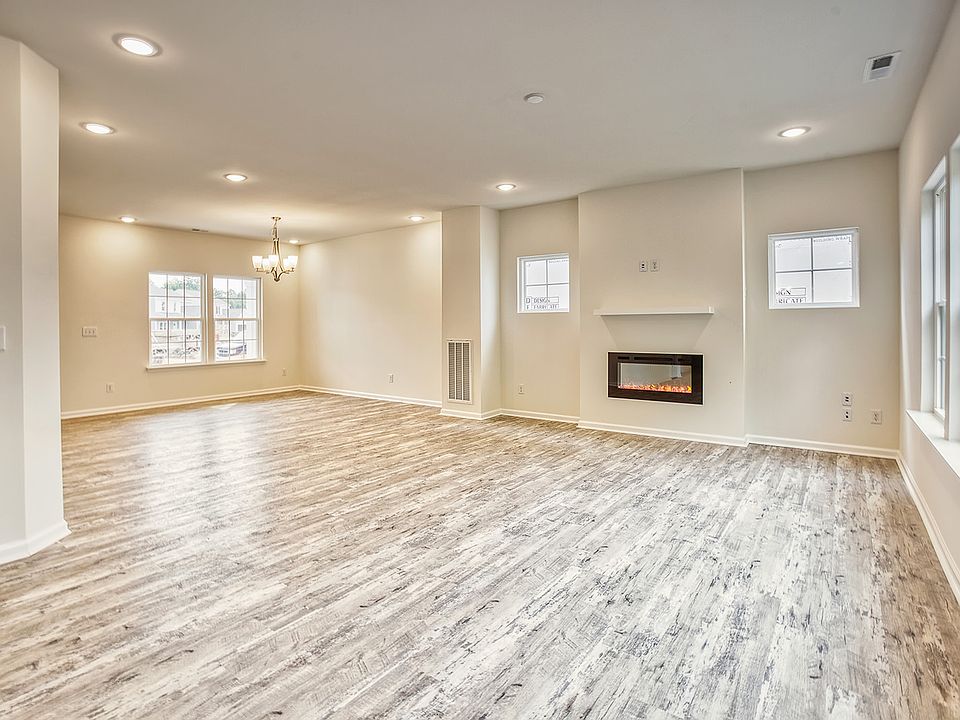 The Venosa Model Plan, Village Pointe, Suffolk VA A Napolitano Homes