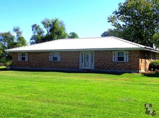 109 Pertuit Ln, Raceland, LA 70394