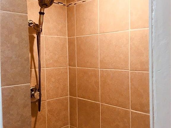 5th image of 8750 Park Ln #36