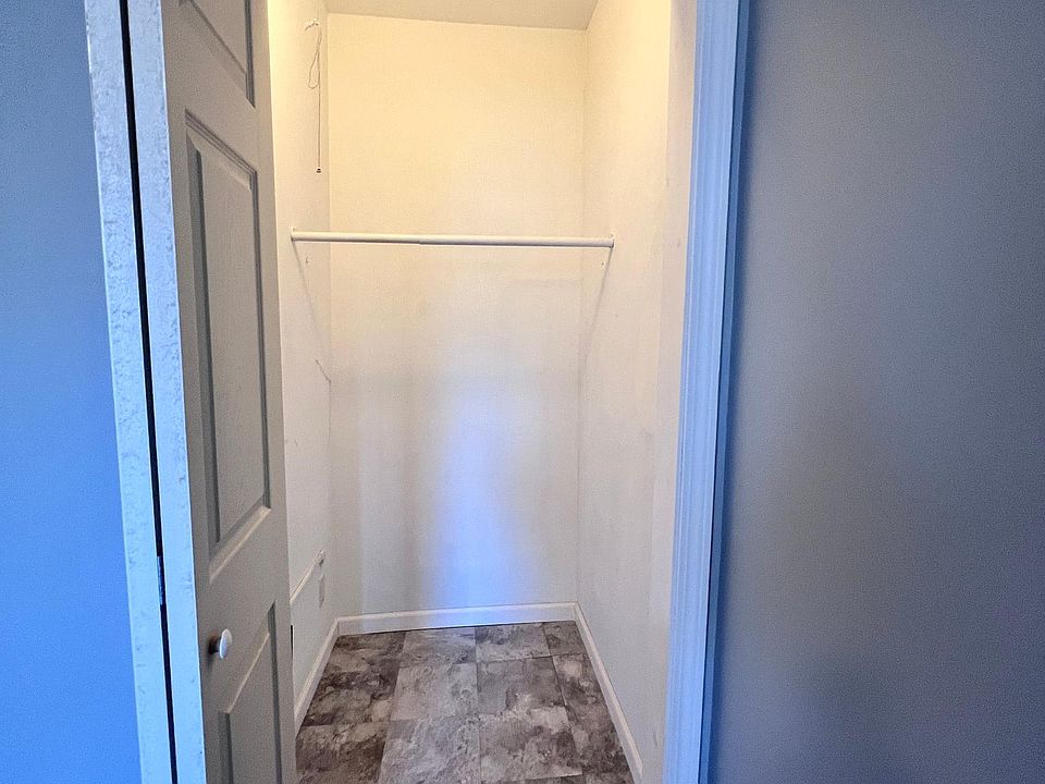 Bedroom#3 Closet