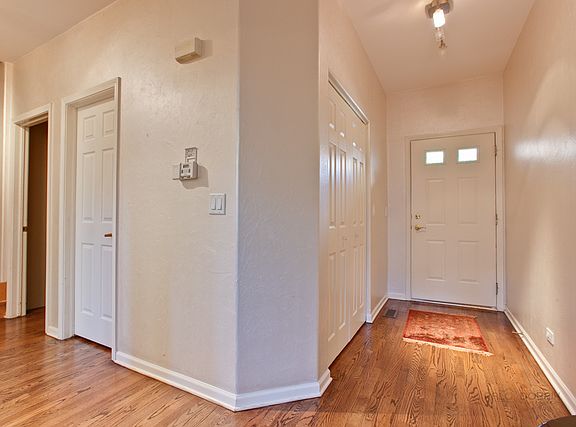 4th image of 1271 Christine Ct