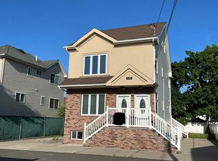 493 Villa Ave #B2, Staten Island, NY 10302