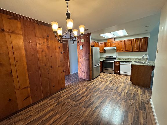 3rd image of 3063 Nieman Blvd