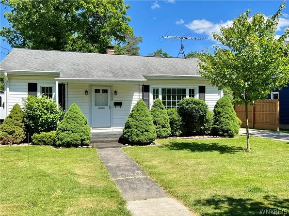 1409 Elm St, Alden, NY 14004