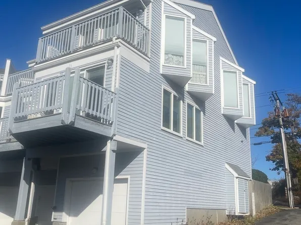 15 Flume Rd APT 5, Gloucester, MA 01930