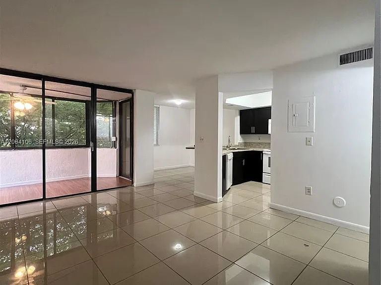 8335 SW 152nd Ave #B-401 — Photo 4
