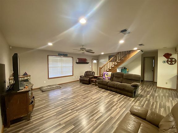 4th image of 2148 Fm 161 N