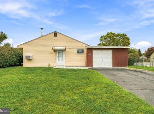 265 Wyandotte Rd, Fairless Hills, PA 19030