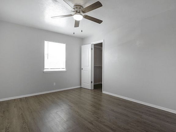 2nd image of 307-311 Rose St #309