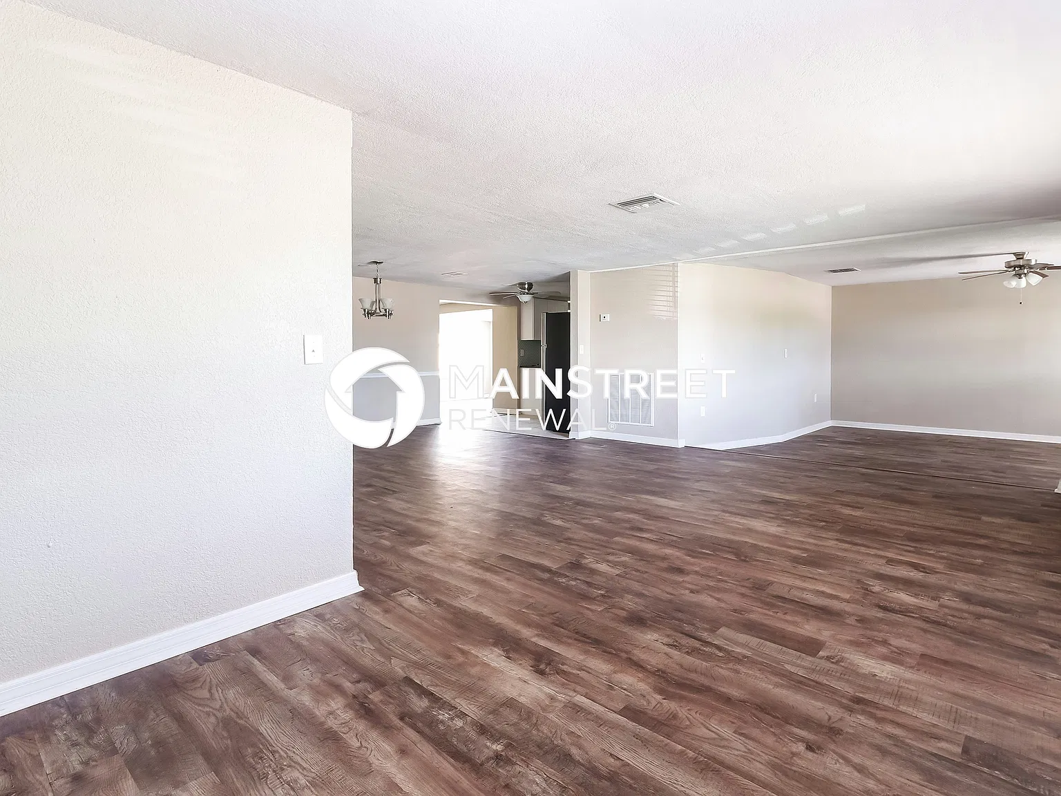 3953 Pensdale Dr — Photo 4