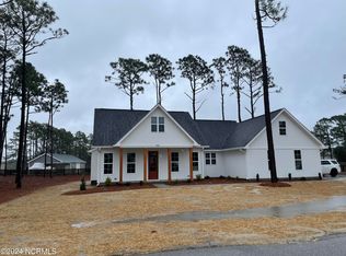 100 Pine Lake Rd, Cape Carteret, NC 28584