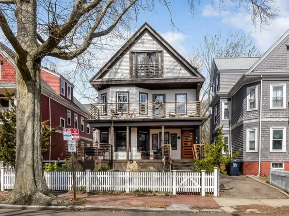 151 Magazine St APT 3, Cambridge, MA 02139