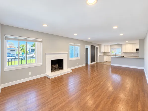 5240-5242 East Falls View Dr.
