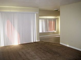 1950 Knolls Dr, Santa Rosa, CA 95405