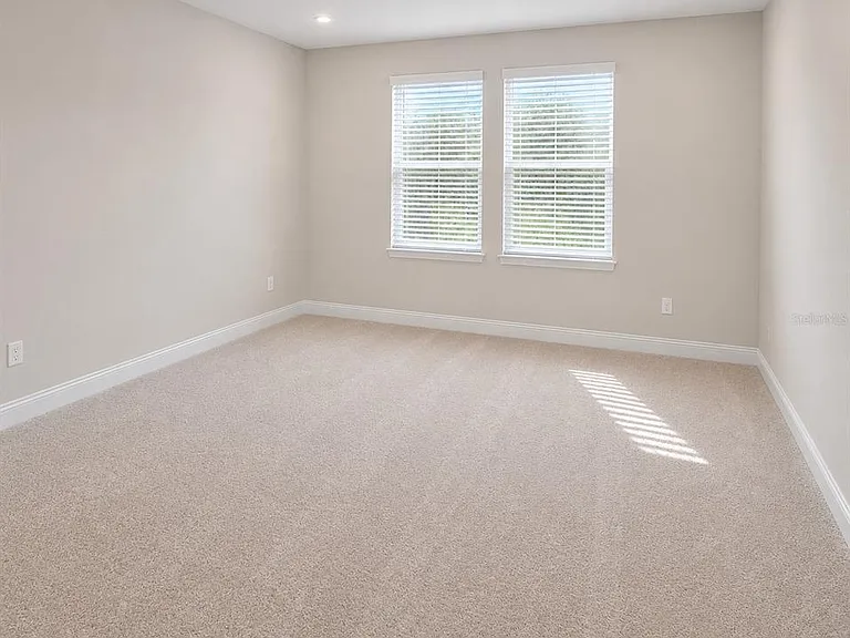 10009 Surrey Rose Dr — Photo 16