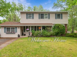 13 Princeton Dr, Jackson, NJ